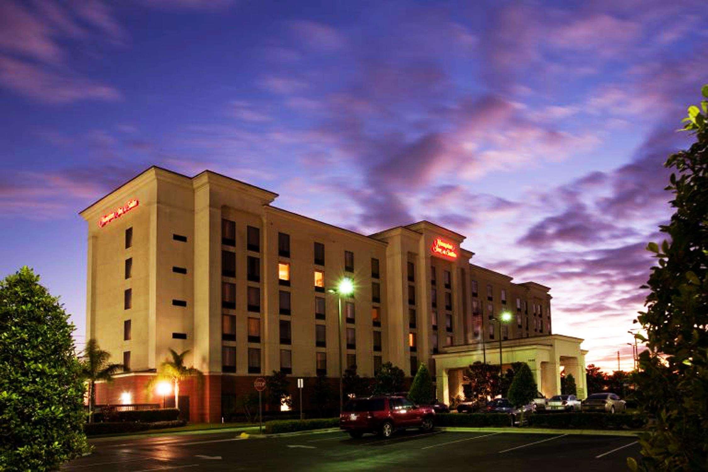 Hampton Inn & Suites Orlando International Drive North Εξωτερικό φωτογραφία
